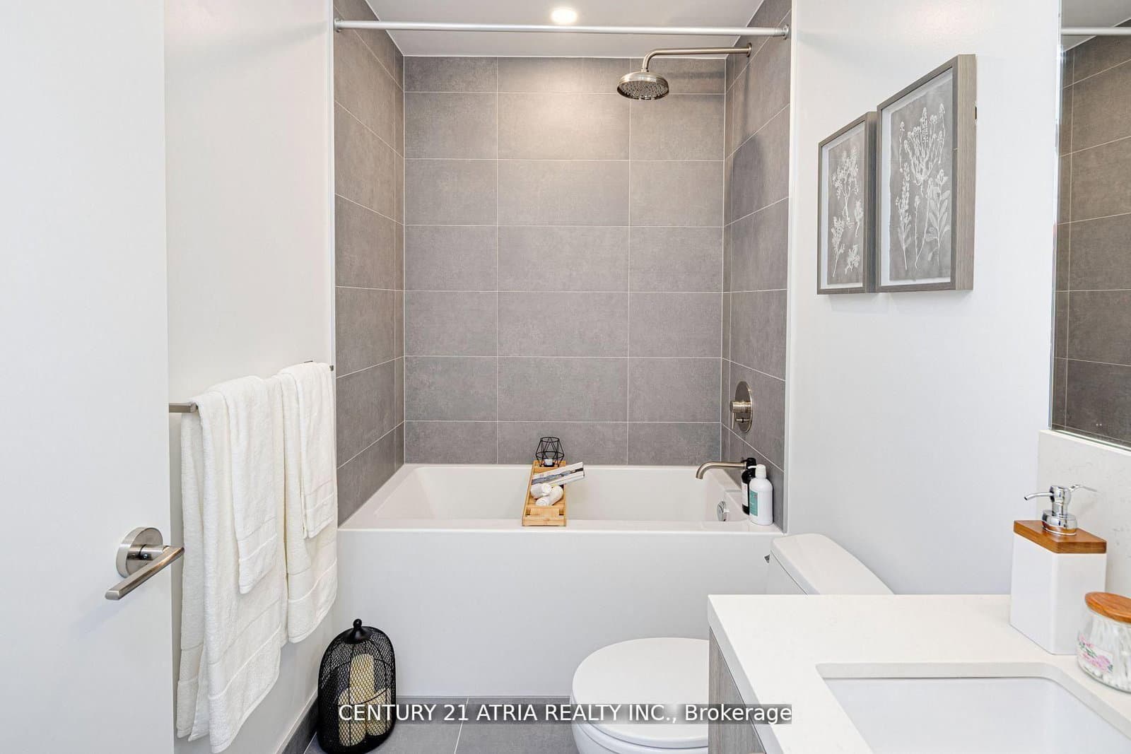 2020 Bathurst Street, Unit 1810 thumbnail 13