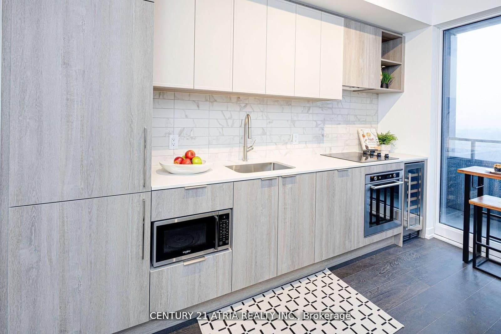 2020 Bathurst Street, Unit 1810 thumbnail 3