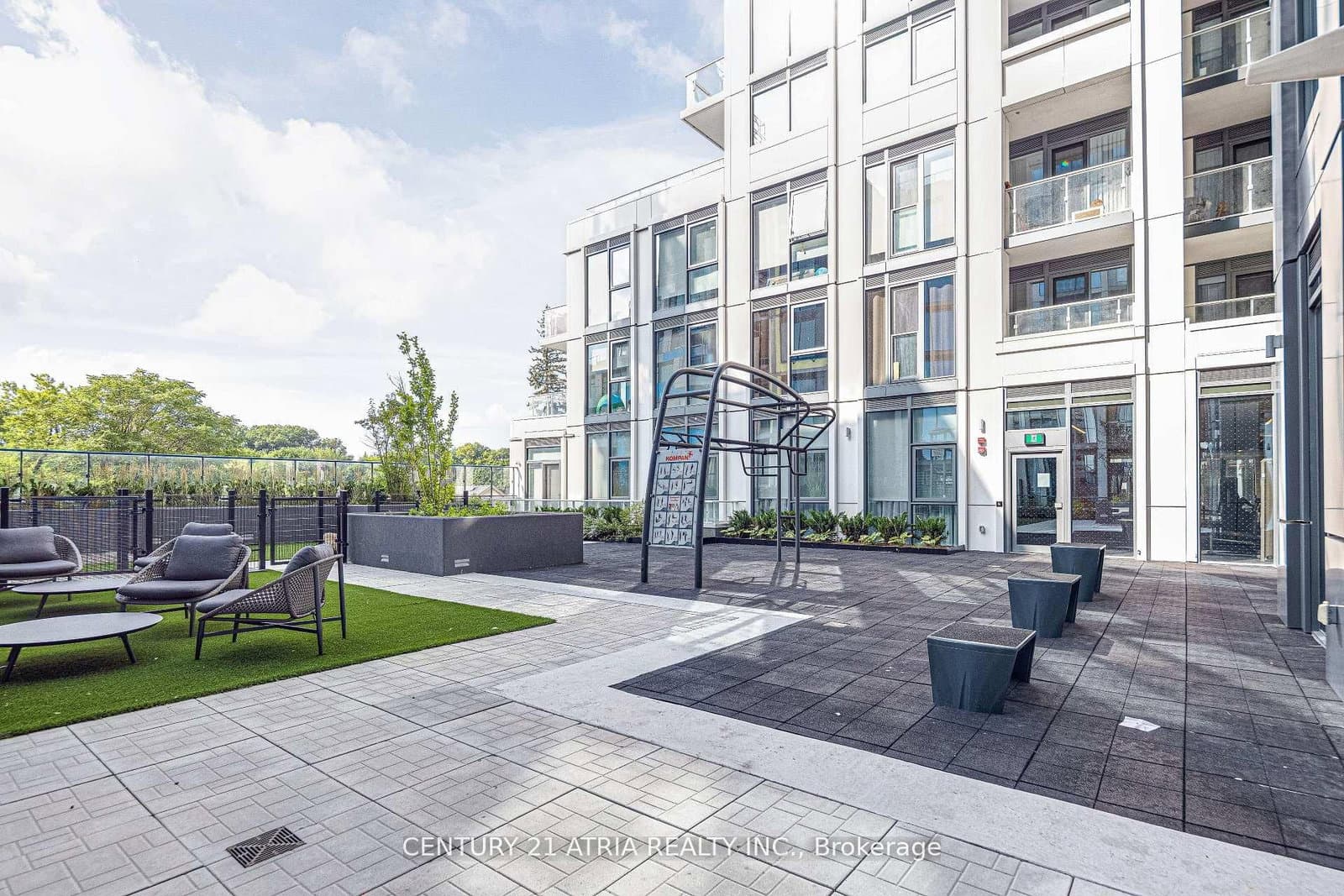 2020 Bathurst Street, Unit 1810 thumbnail 34