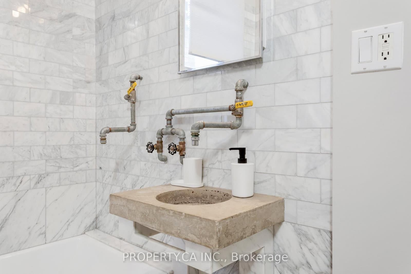 345 Gladstone Avenue thumbnail 41