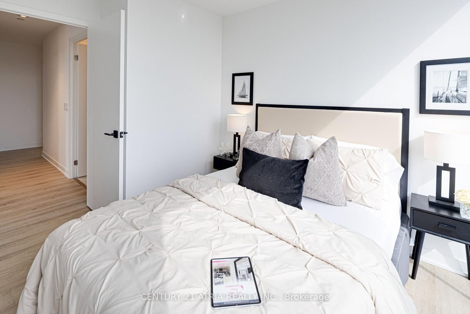 319 Jarvis Street, Unit 2515 thumbnail 8