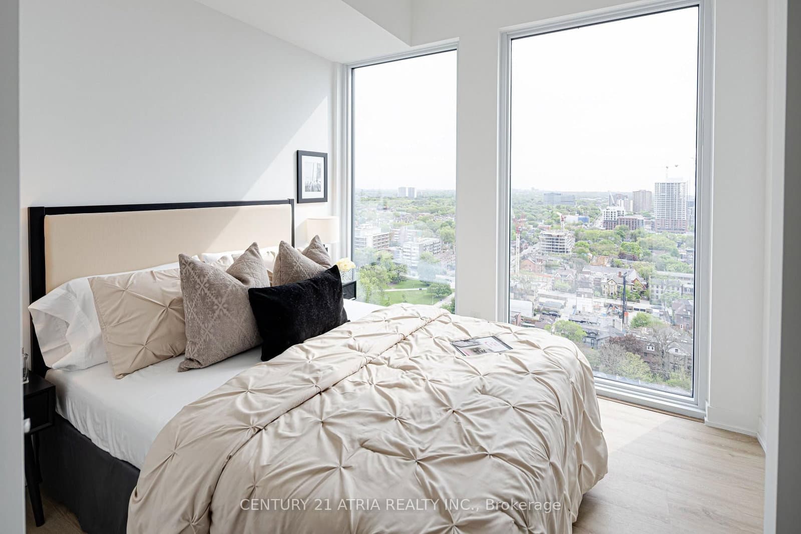 319 Jarvis Street, Unit 2515 thumbnail 9