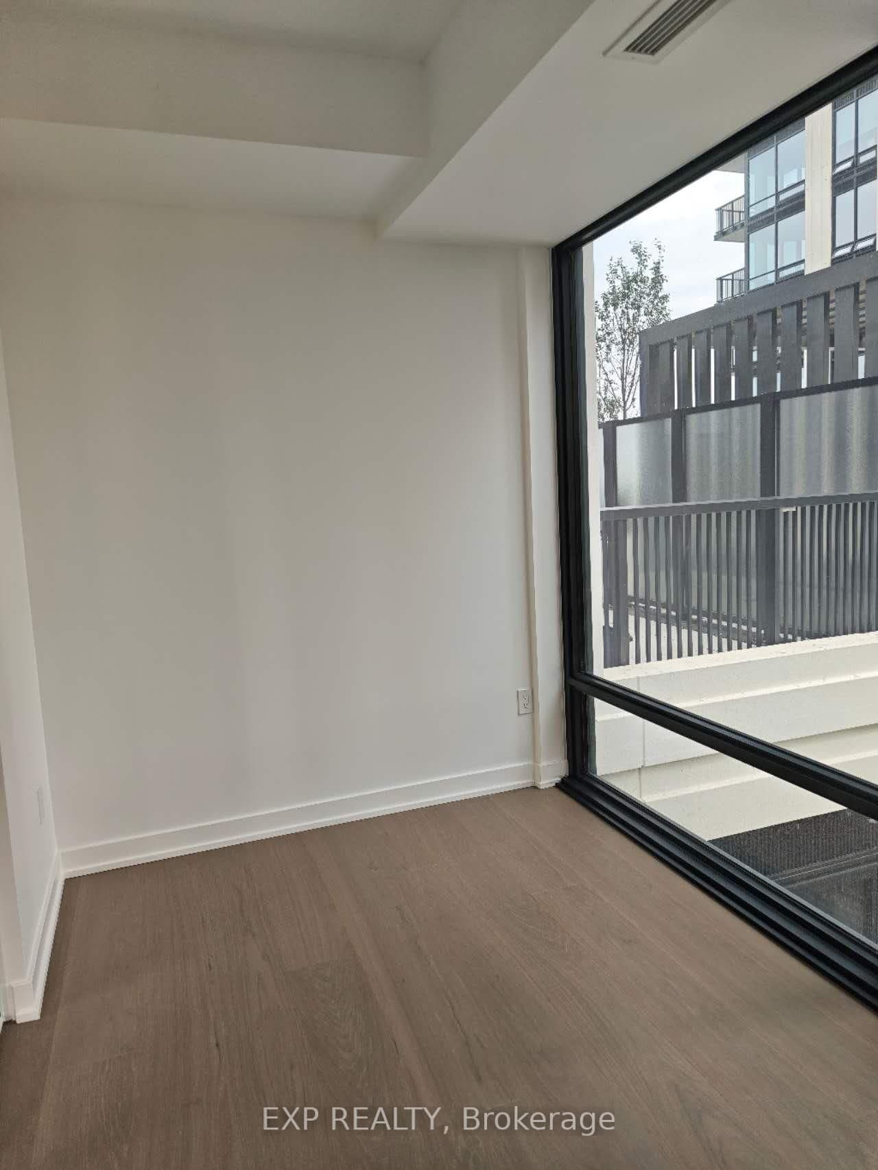 91 Montclair Avenue, Unit 902 thumbnail 5
