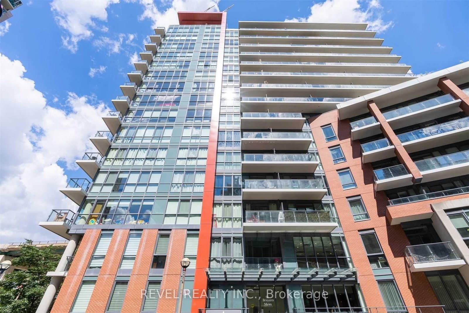 50 Bruyeres Mews, Unit 215 thumbnail 2