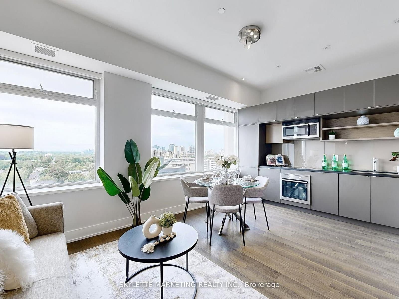 111 St Clair Avenue W, Unit 1128 thumbnail 10