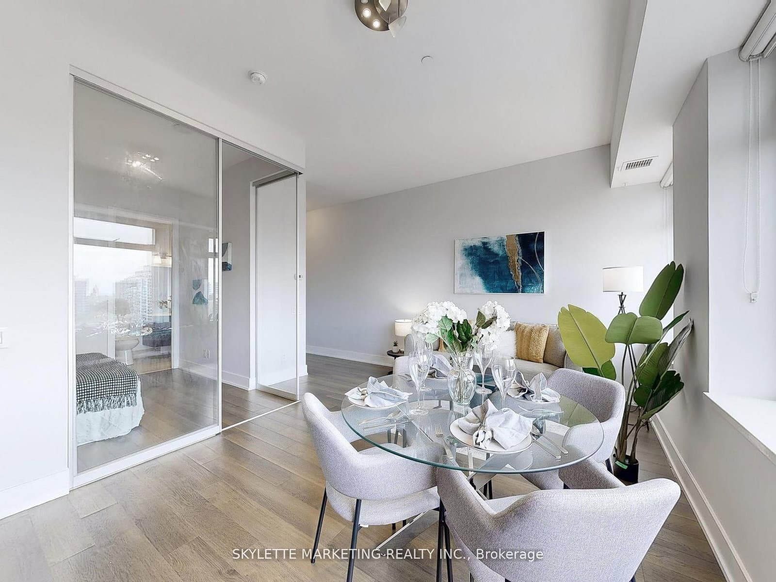 111 St Clair Avenue W, Unit 1128 thumbnail 16
