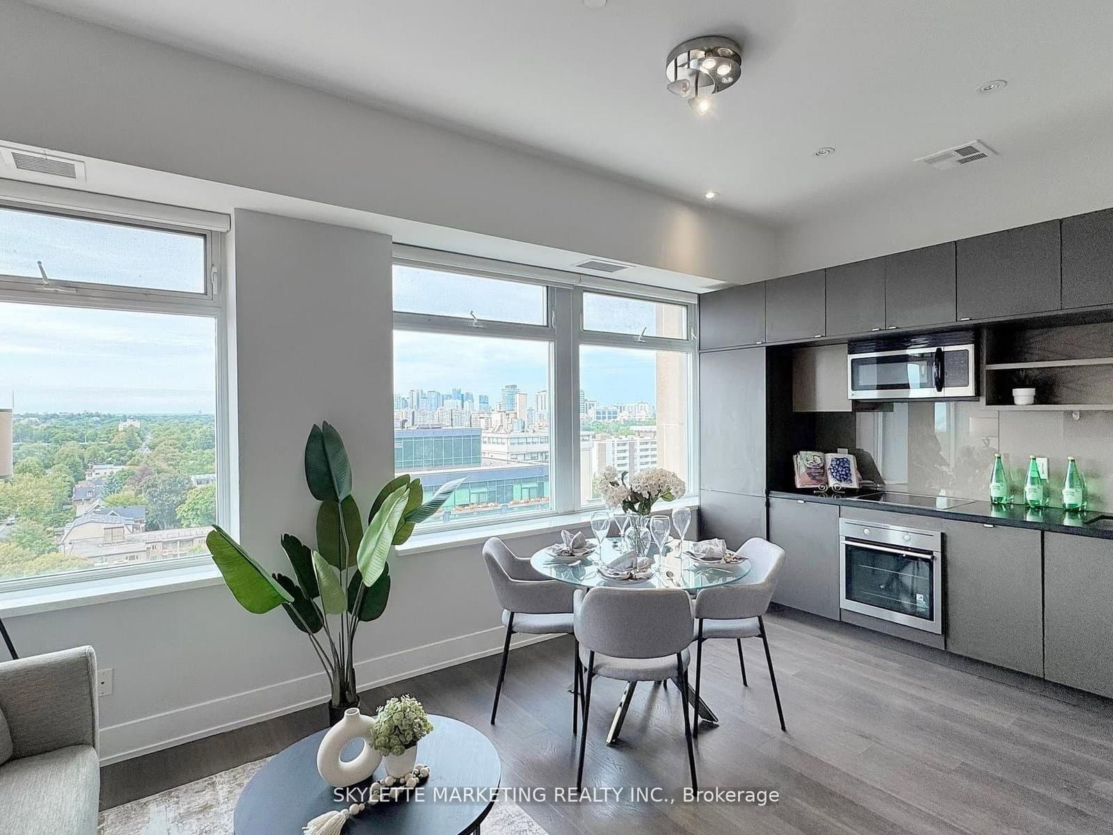 111 St Clair Avenue W, Unit 1128 thumbnail 19