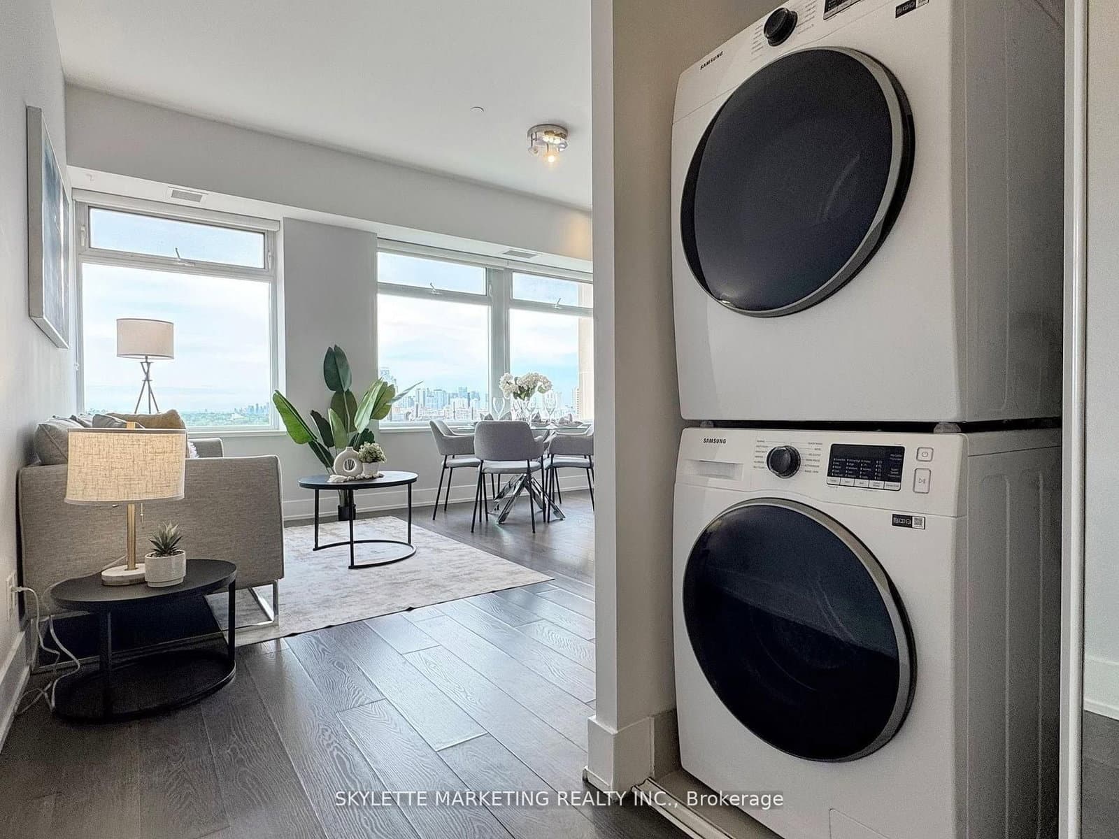 111 St Clair Avenue W, Unit 1128 thumbnail 26