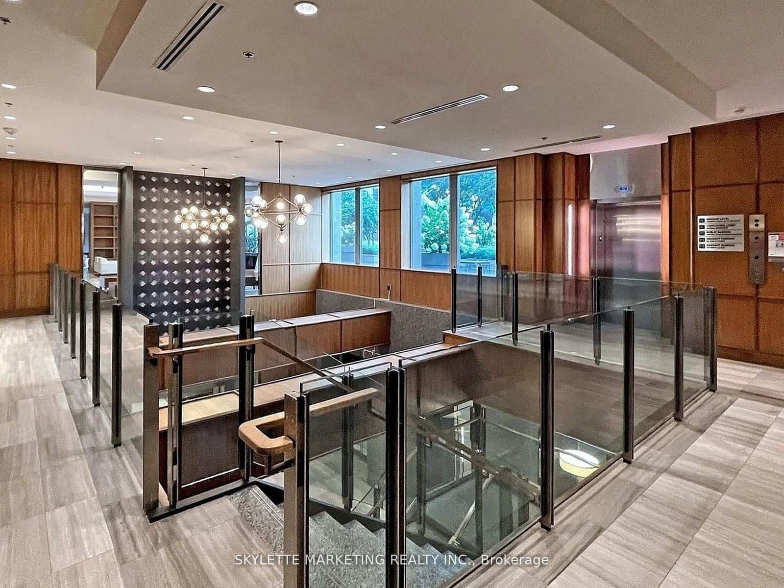 111 St Clair Avenue W, Unit 1128 thumbnail 9