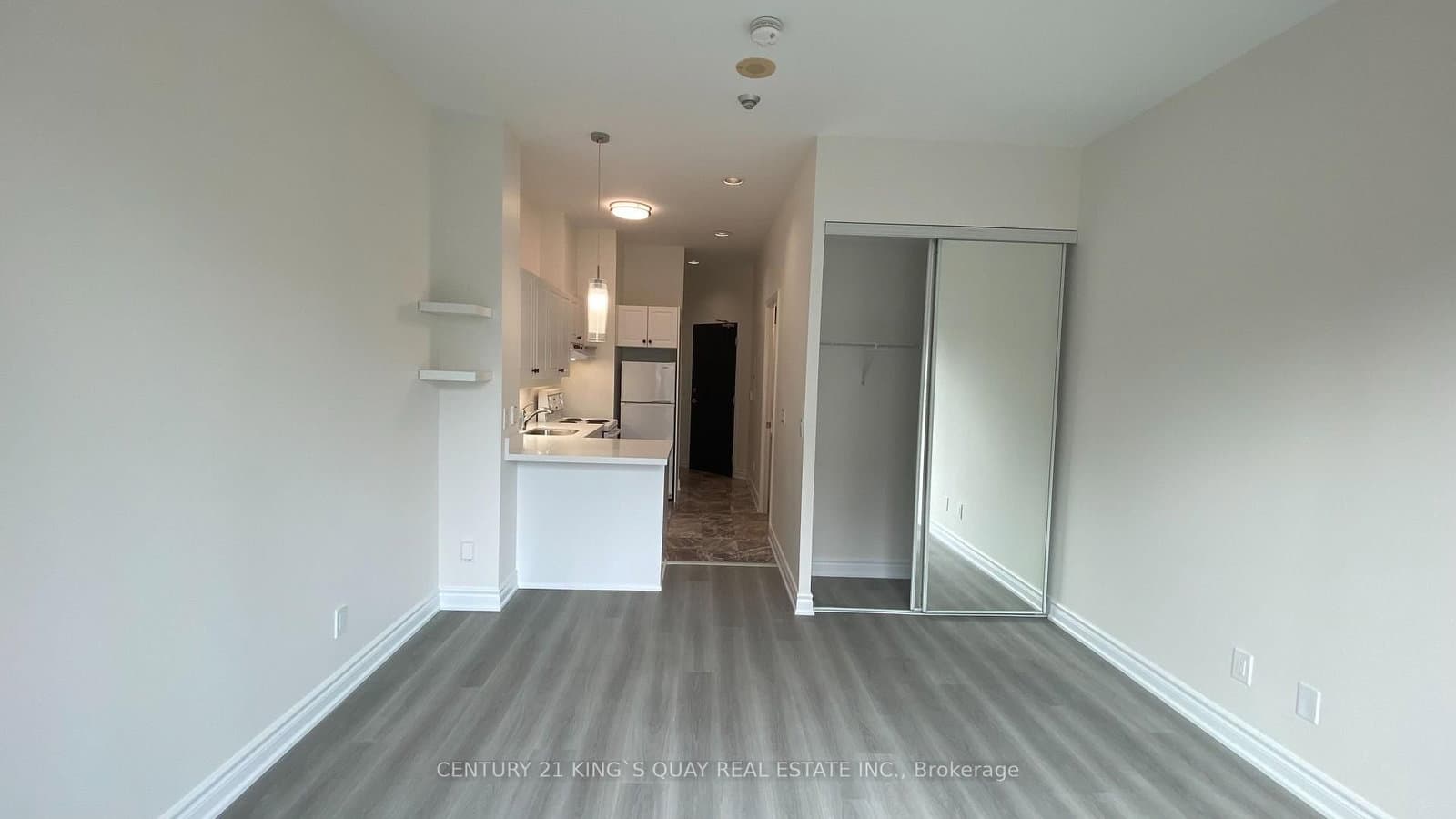 7 King Street E, Unit 1214 thumbnail 4