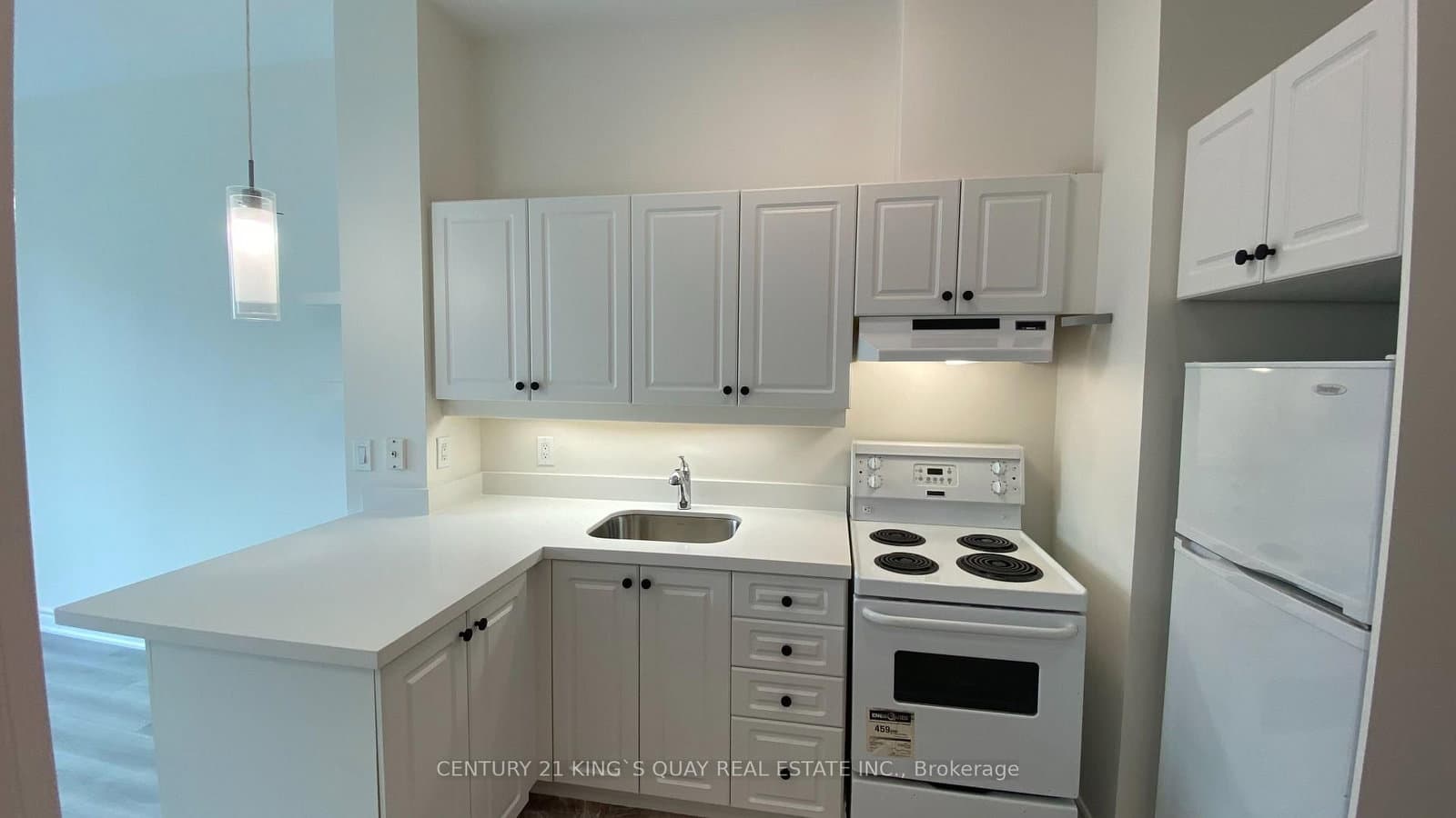 7 King Street E, Unit 1214 thumbnail 8