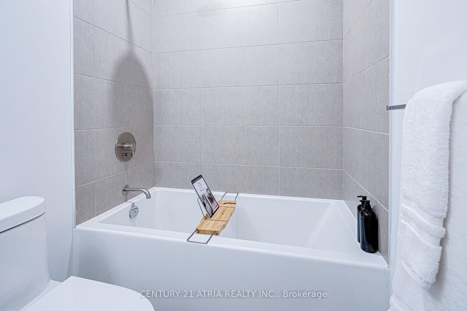 55 Mercer Street, Unit 308 thumbnail 9