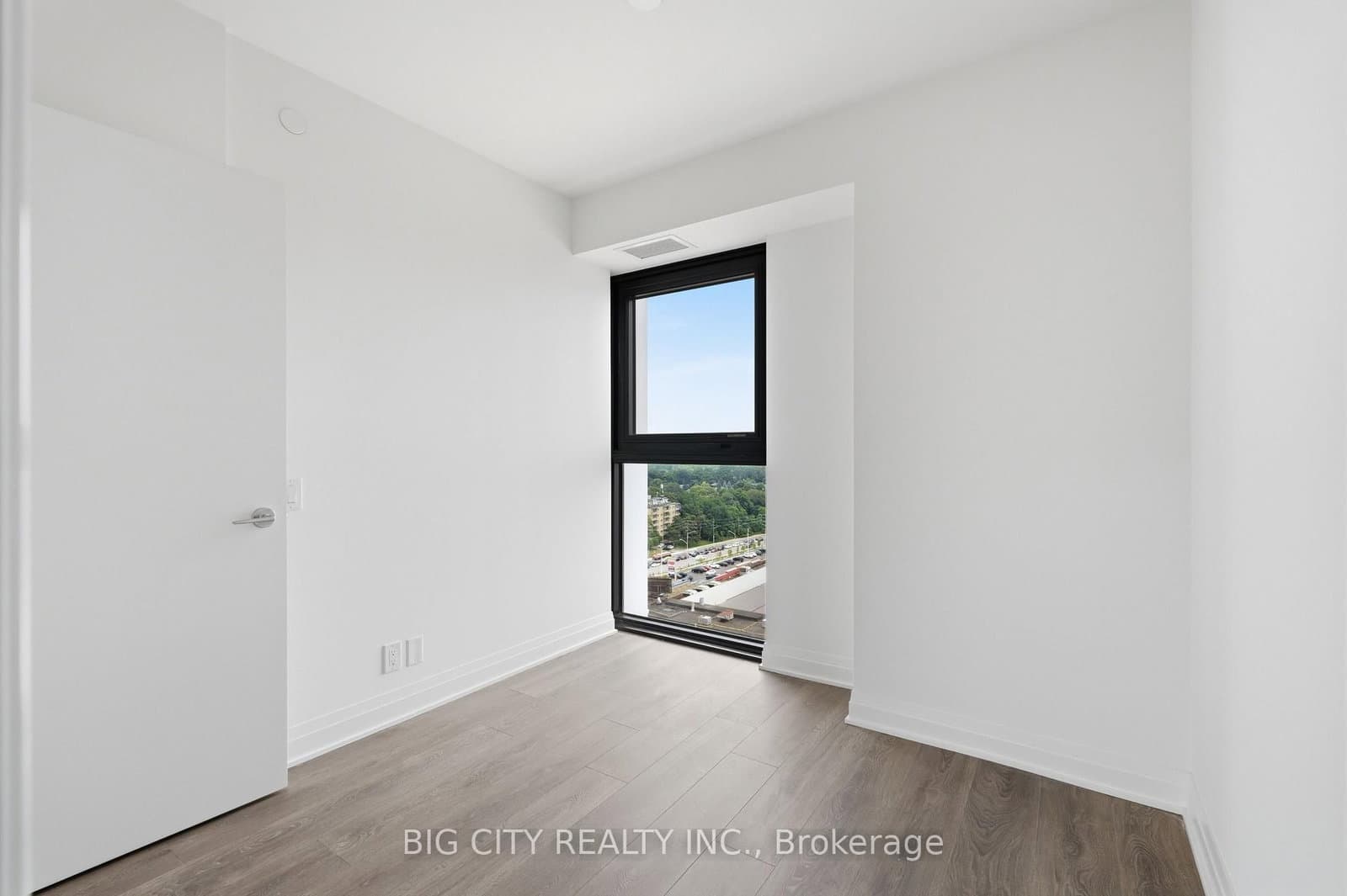 25 Frederick Todd Way, Unit 1410 thumbnail 16
