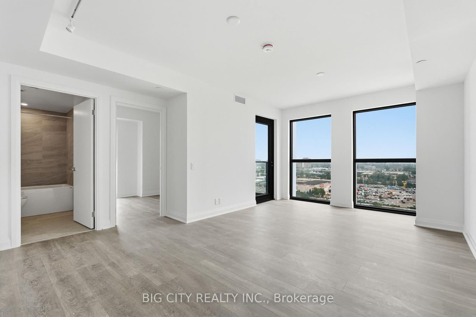 25 Frederick Todd Way, Unit 1410 thumbnail 3