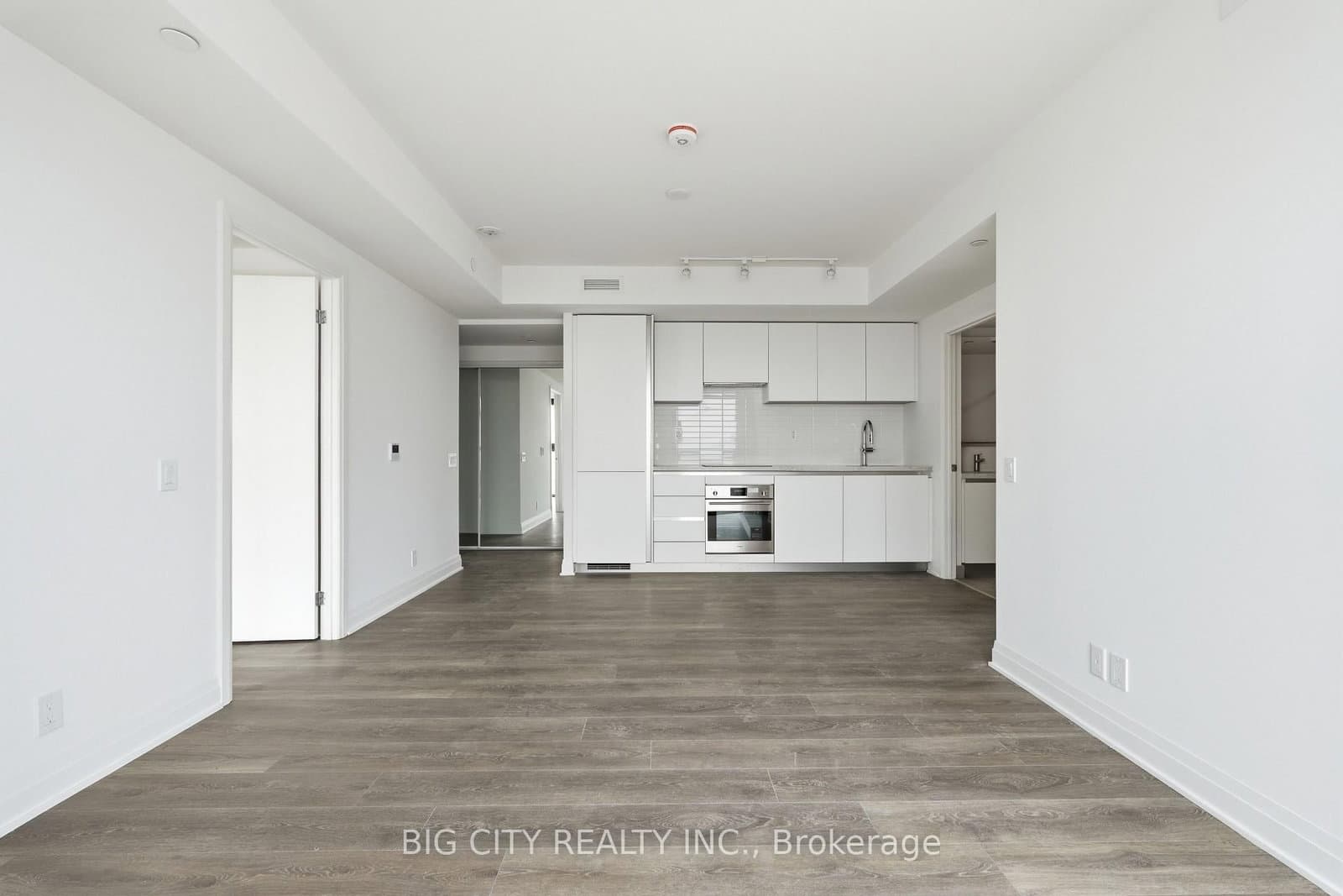 25 Frederick Todd Way, Unit 1410 thumbnail 7