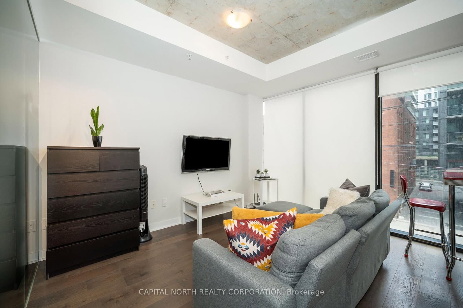 629 King Street W, Unit 216 thumbnail 10