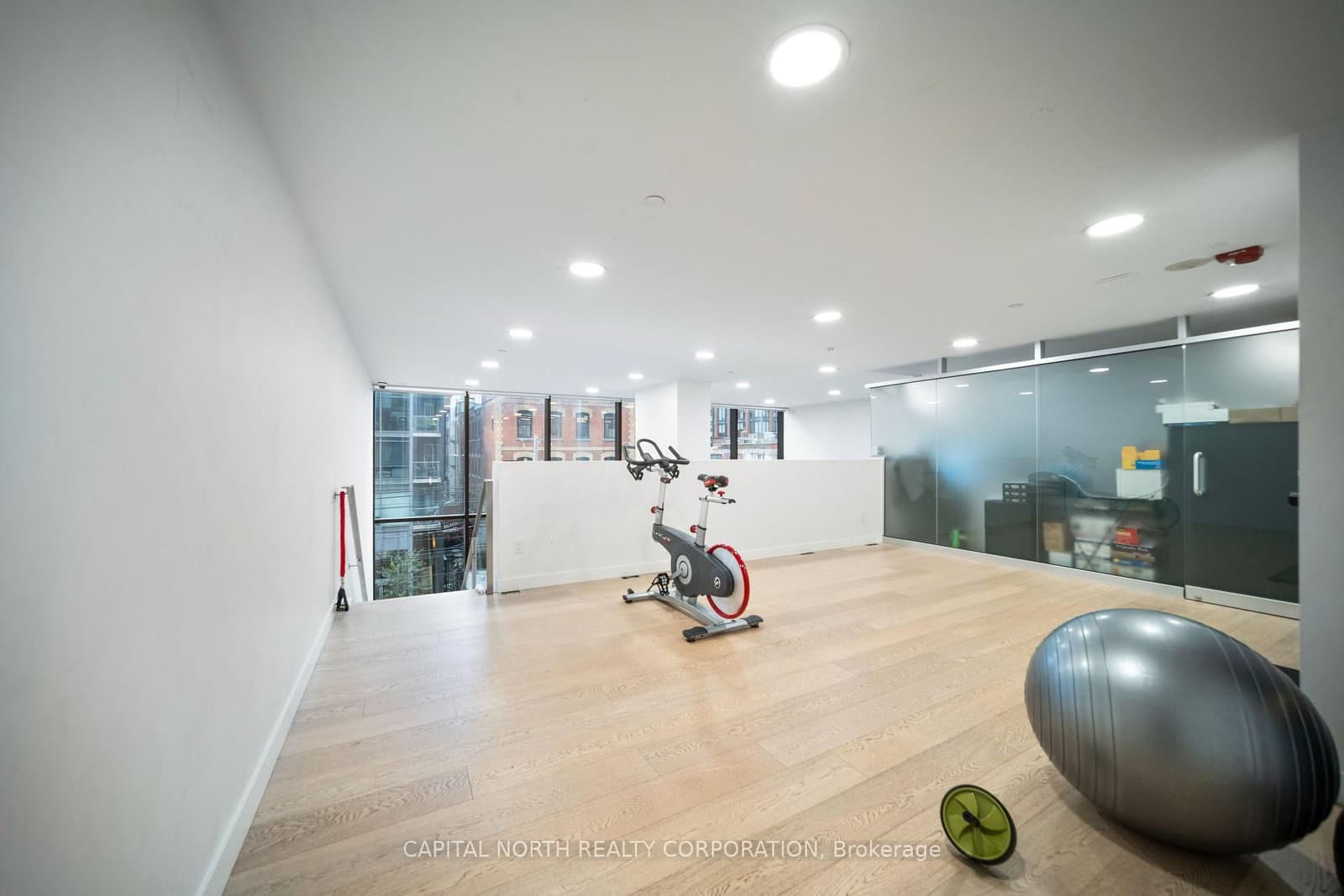 629 King Street W, Unit 216 thumbnail 20