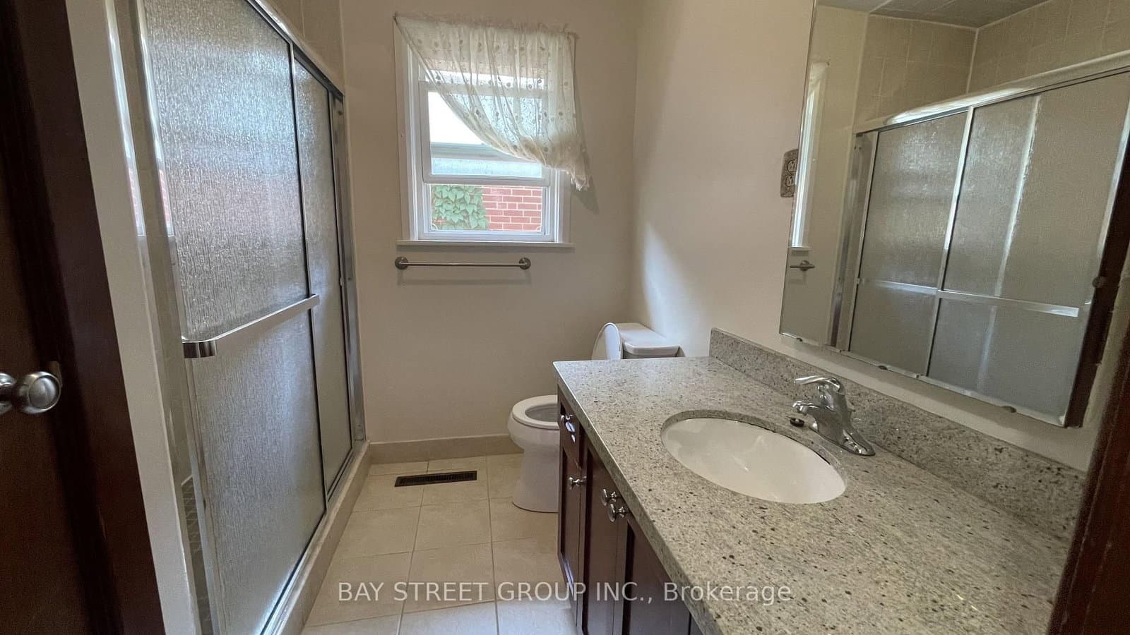 260 Moore Park Avenue thumbnail 14