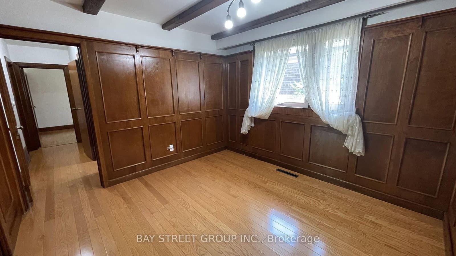 260 Moore Park Avenue thumbnail 6