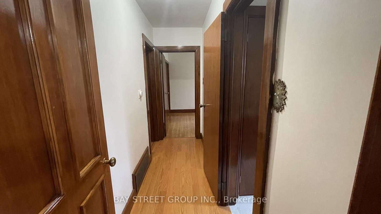 260 Moore Park Avenue thumbnail 7