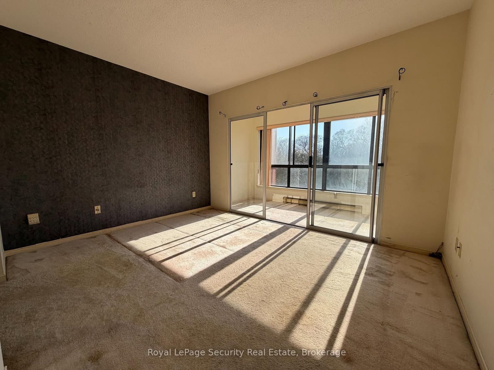 20 Glebe Road W, Unit 10 thumbnail 25
