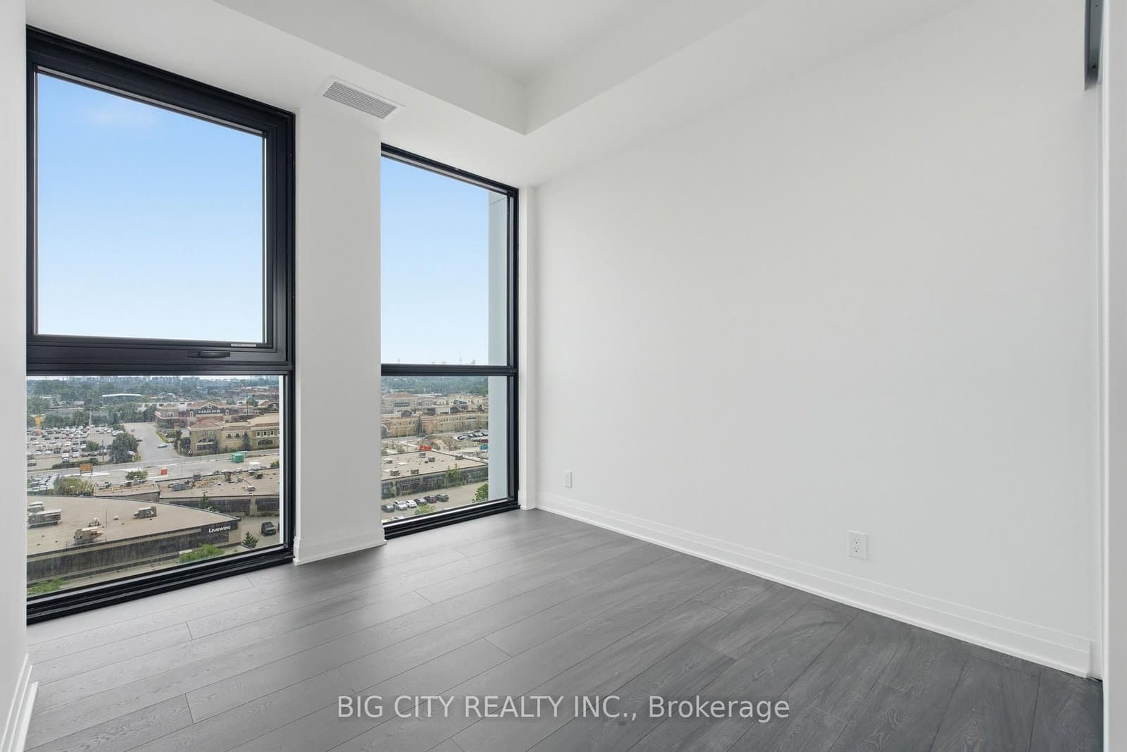 25 Frederick Todd Way, Unit 1010 thumbnail 13