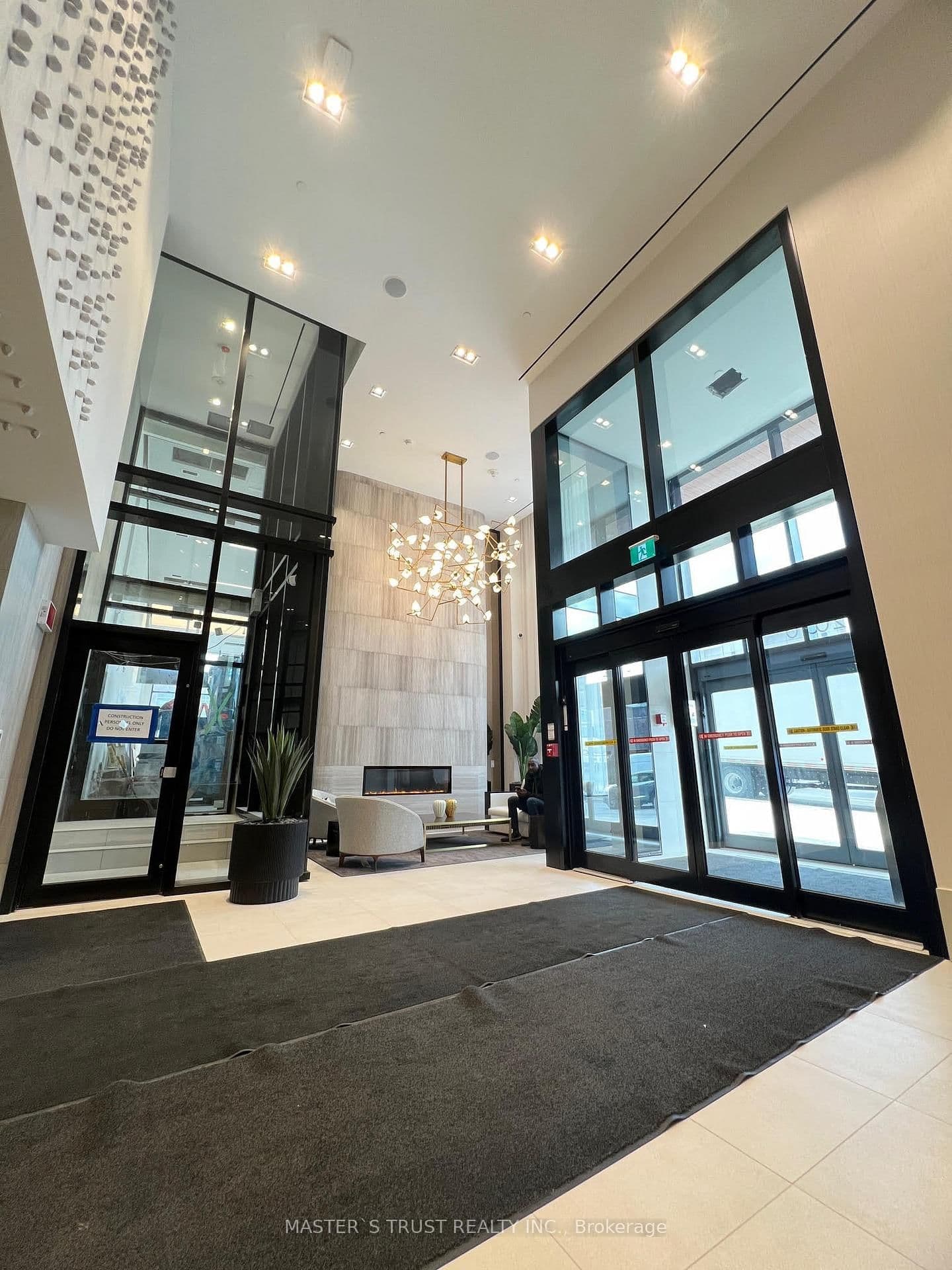 2020 Bathurst Street, Unit 931 - Image 1