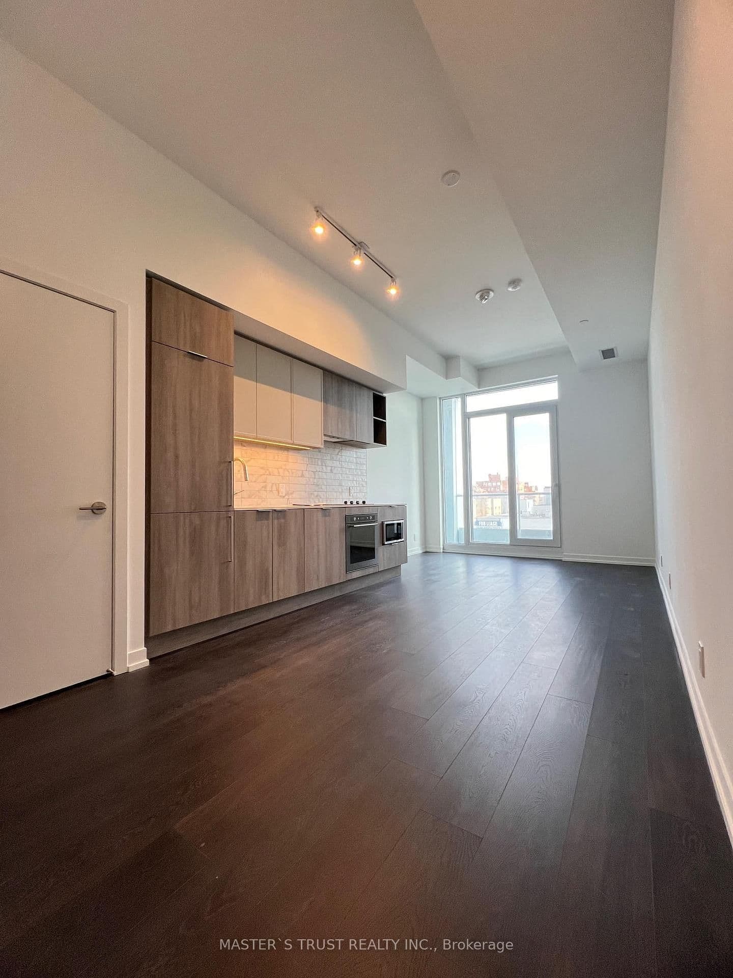 2020 Bathurst Street, Unit 931 thumbnail 5
