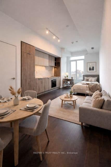 2020 Bathurst Street, Unit 931 thumbnail 6