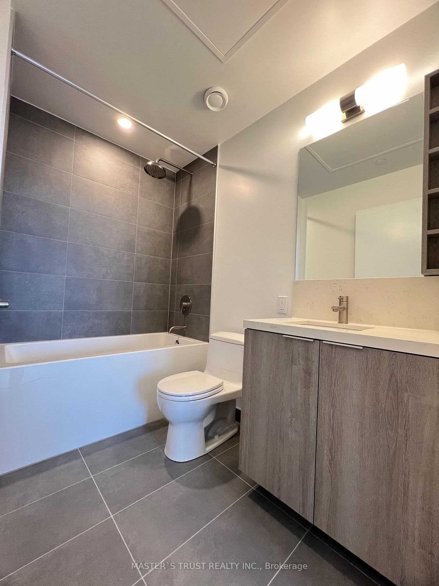 2020 Bathurst Street, Unit 931 thumbnail 9