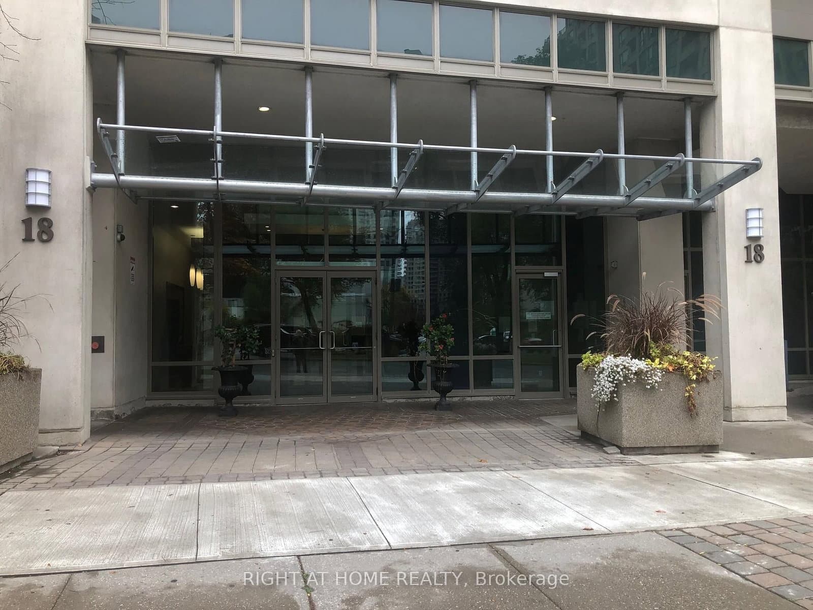 18 Parkview Avenue, Unit 603 thumbnail 2