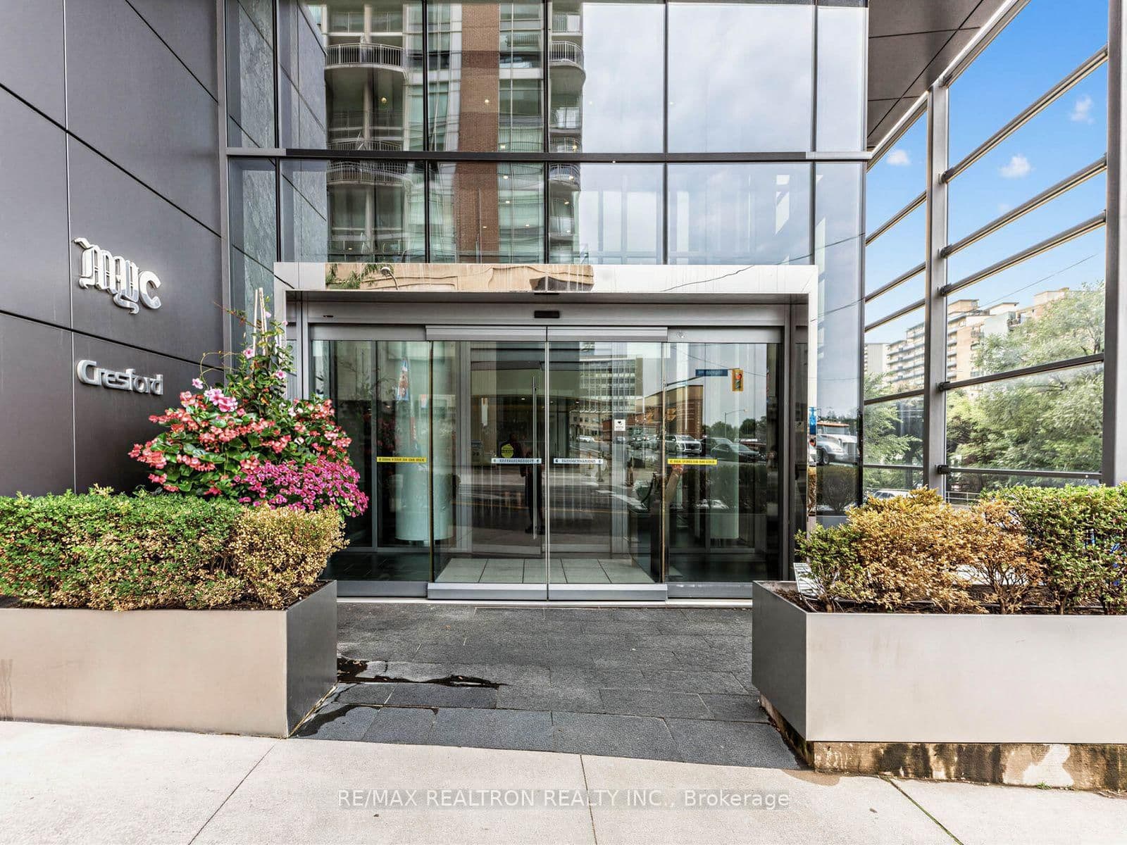 1815 Yonge Street, Unit 407 thumbnail 2