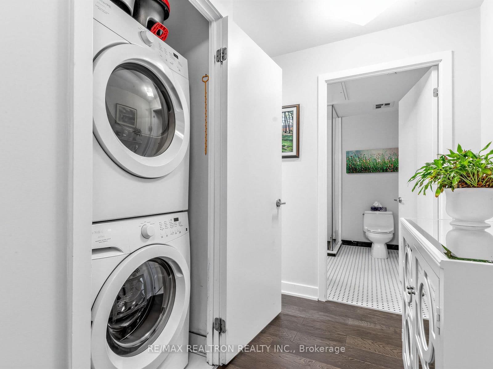 1815 Yonge Street, Unit 407 thumbnail 21