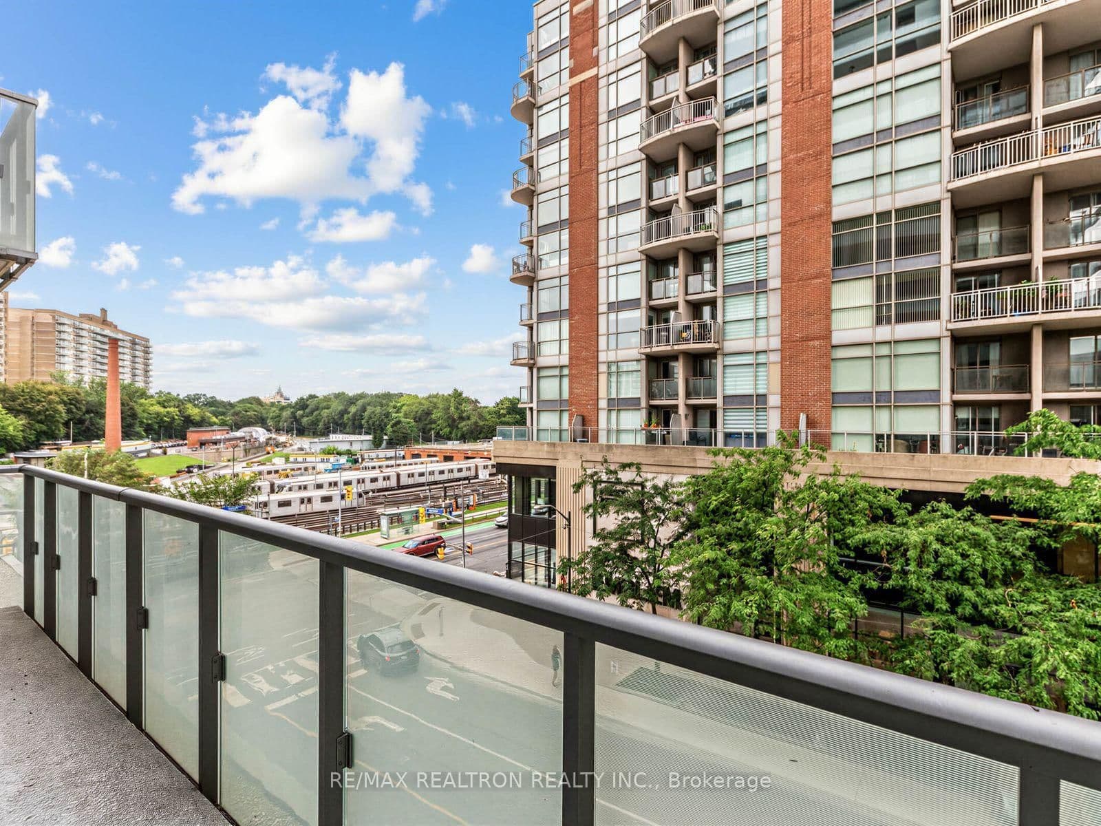 1815 Yonge Street, Unit 407 thumbnail 5