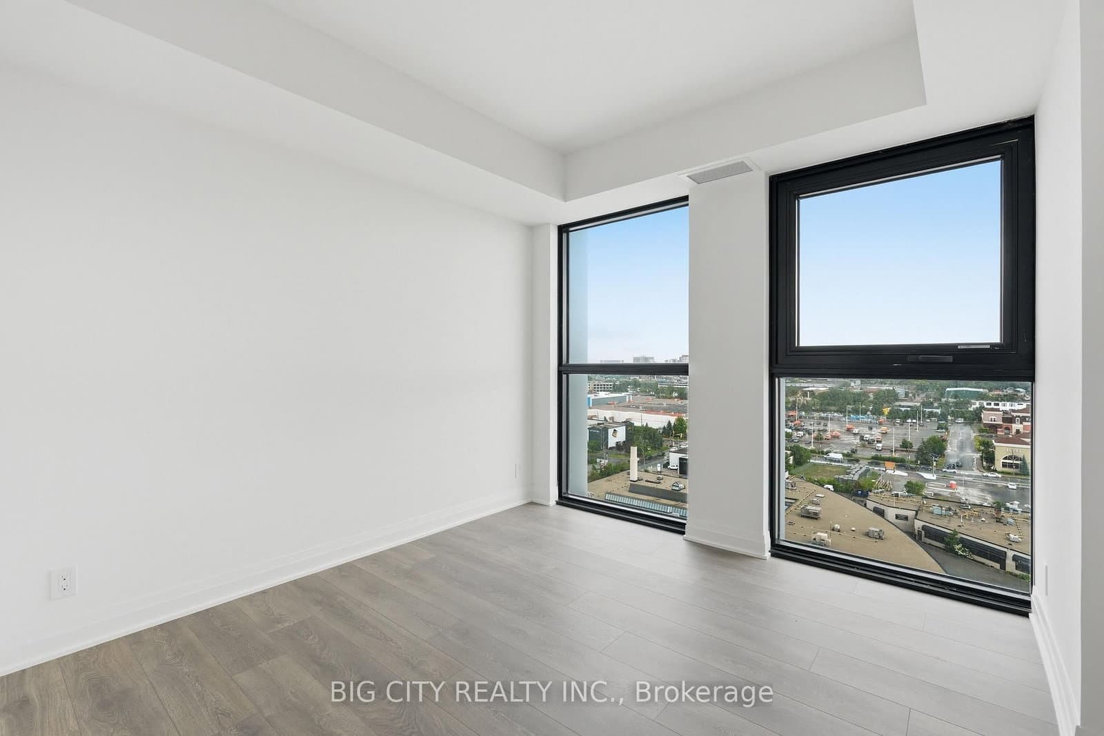 25 Frederick Todd Way, Unit 1302 thumbnail 15
