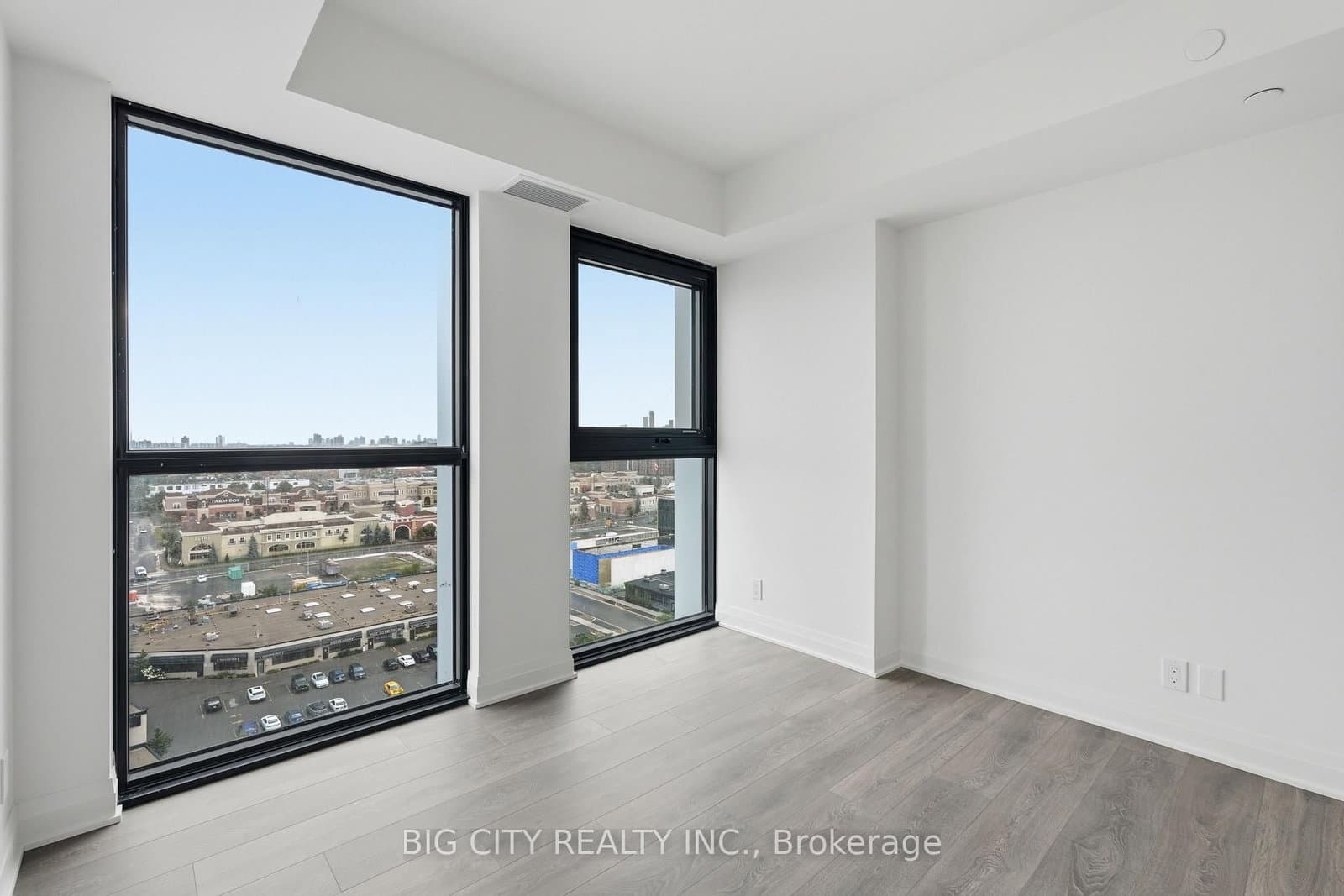 25 Frederick Todd Way, Unit 1302 thumbnail 17