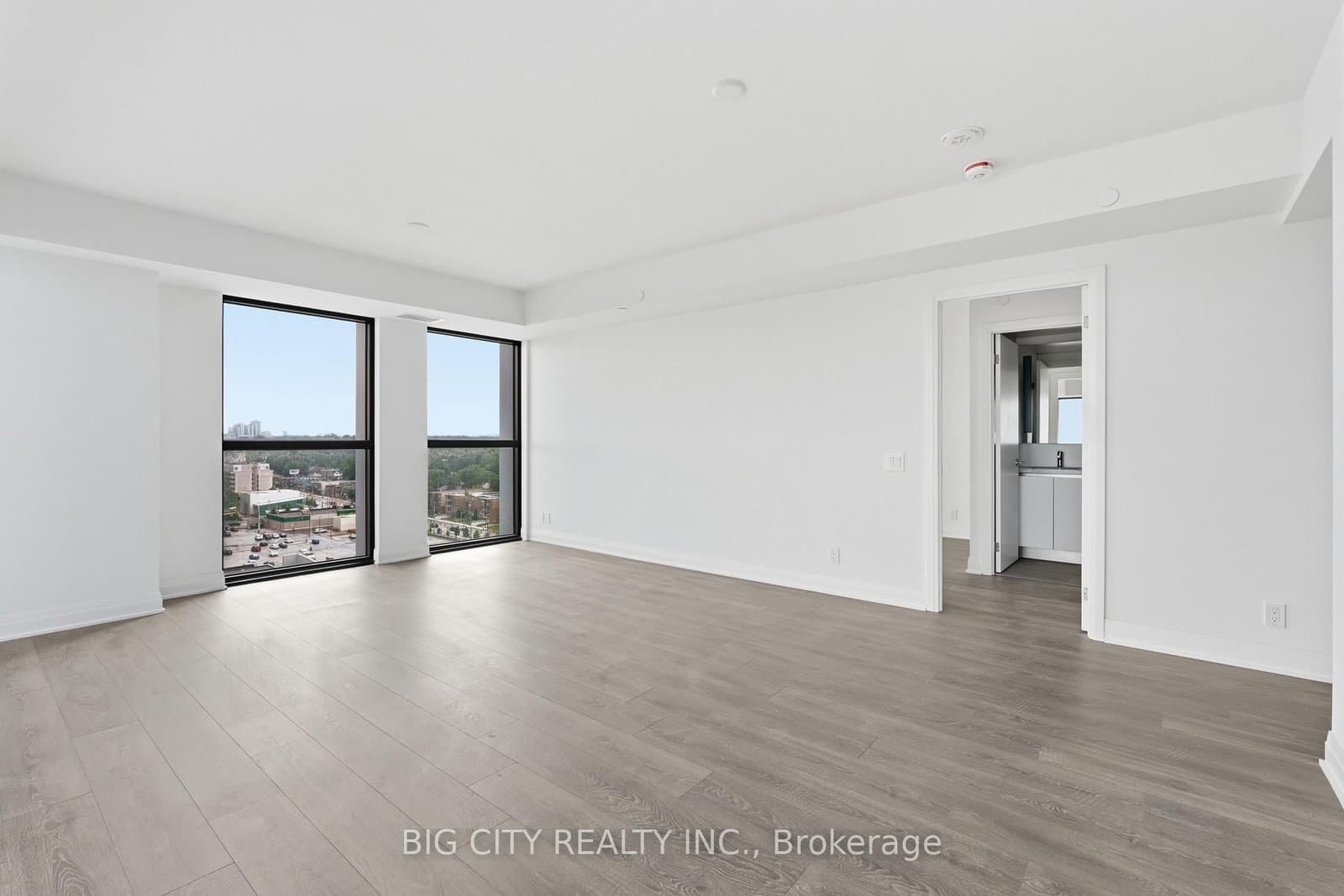 25 Frederick Todd Way, Unit 1302 thumbnail 7