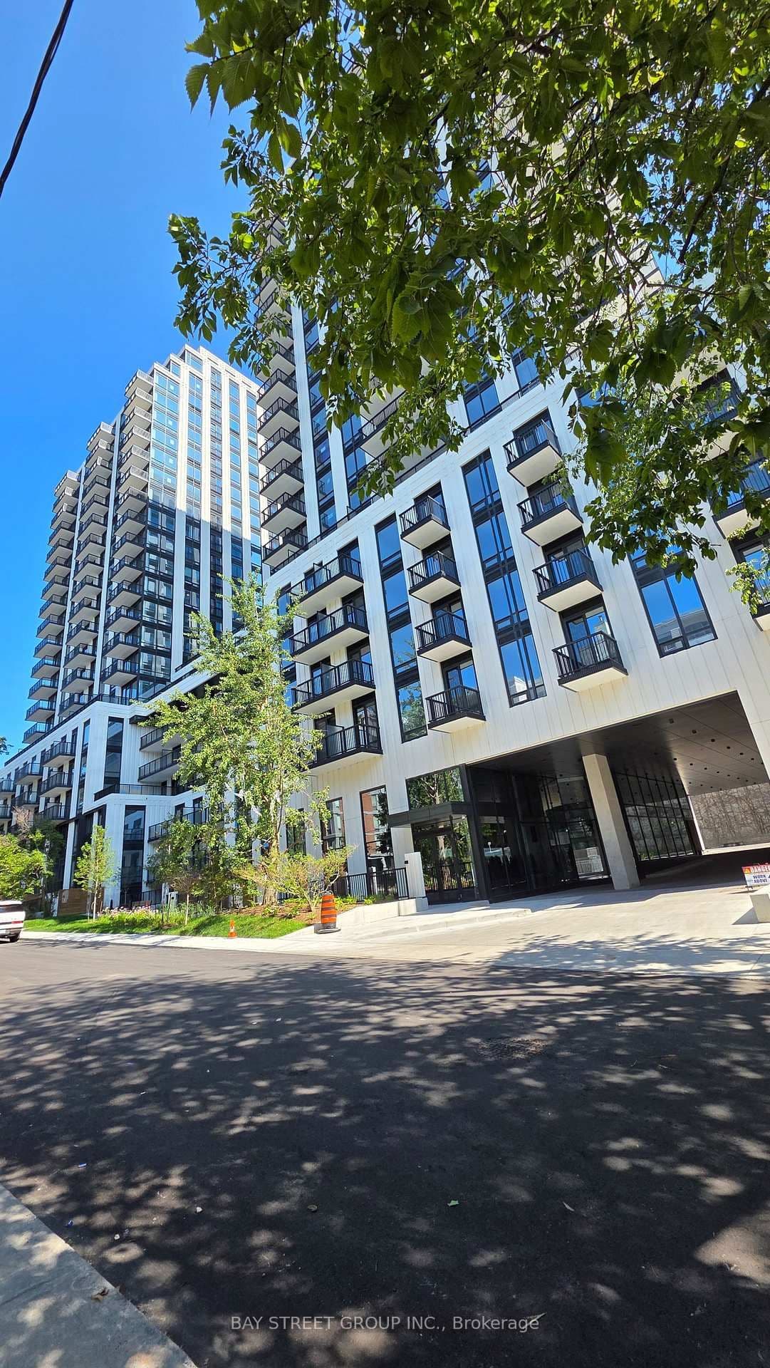 91 Montclair Avenue, Unit 1106