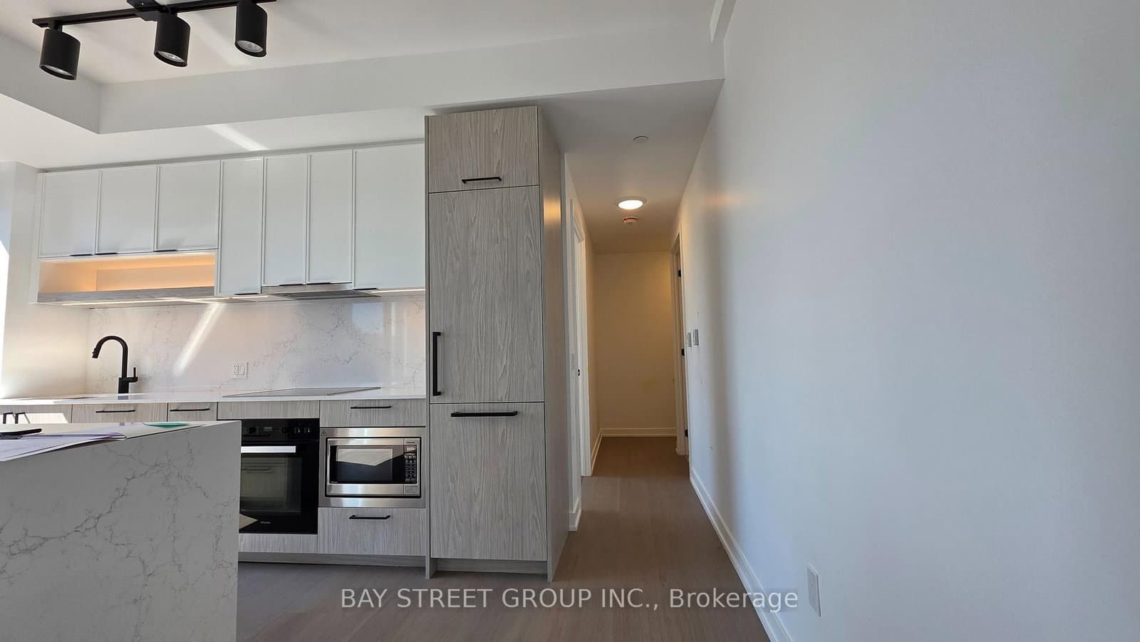 91 Montclair Avenue, Unit 1106 thumbnail 12