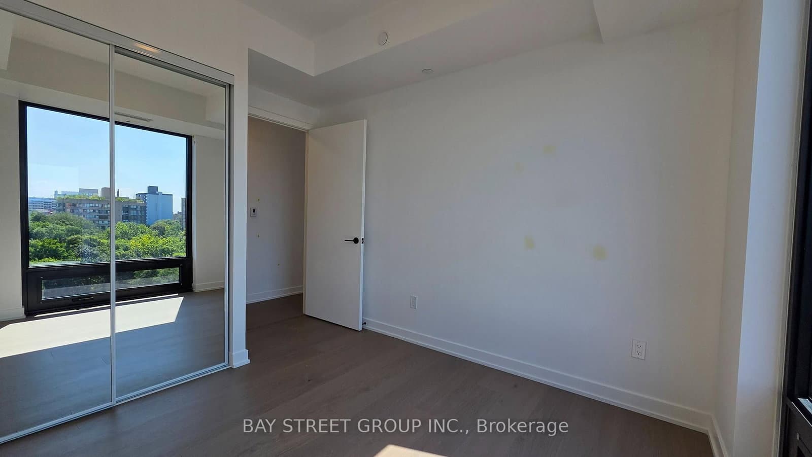 91 Montclair Avenue, Unit 1106 thumbnail 14