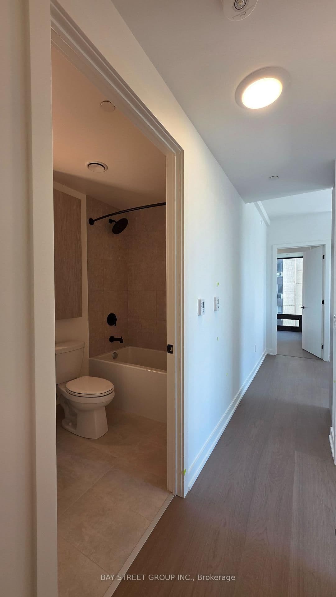 91 Montclair Avenue, Unit 1106 thumbnail 4
