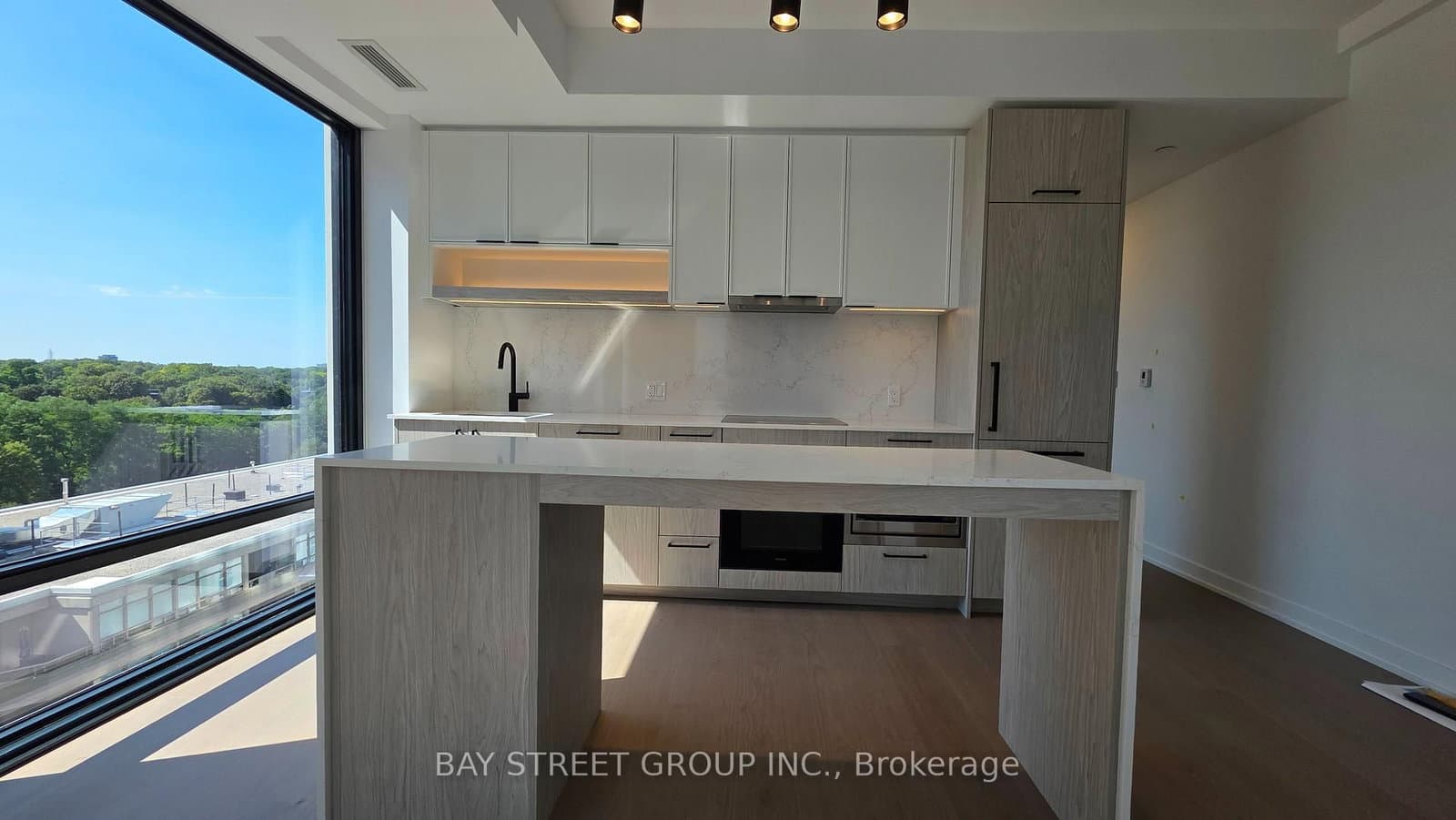 91 Montclair Avenue, Unit 1106 thumbnail 6