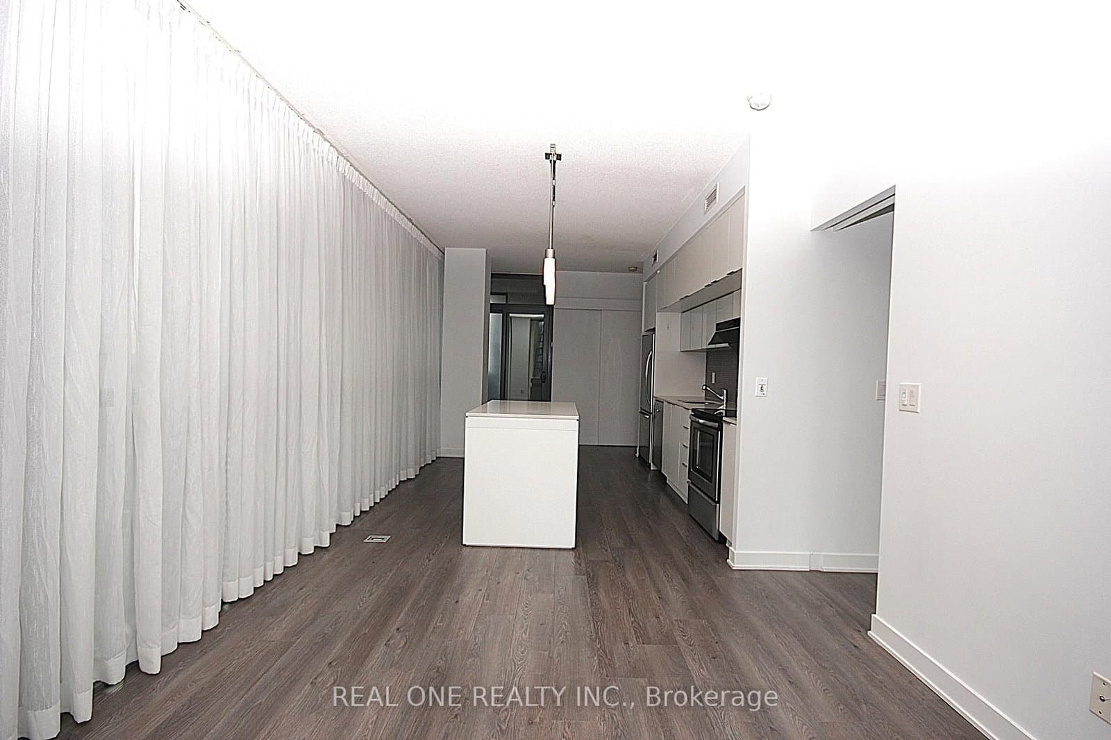 110 Charles Street E, Unit 3505 thumbnail 10