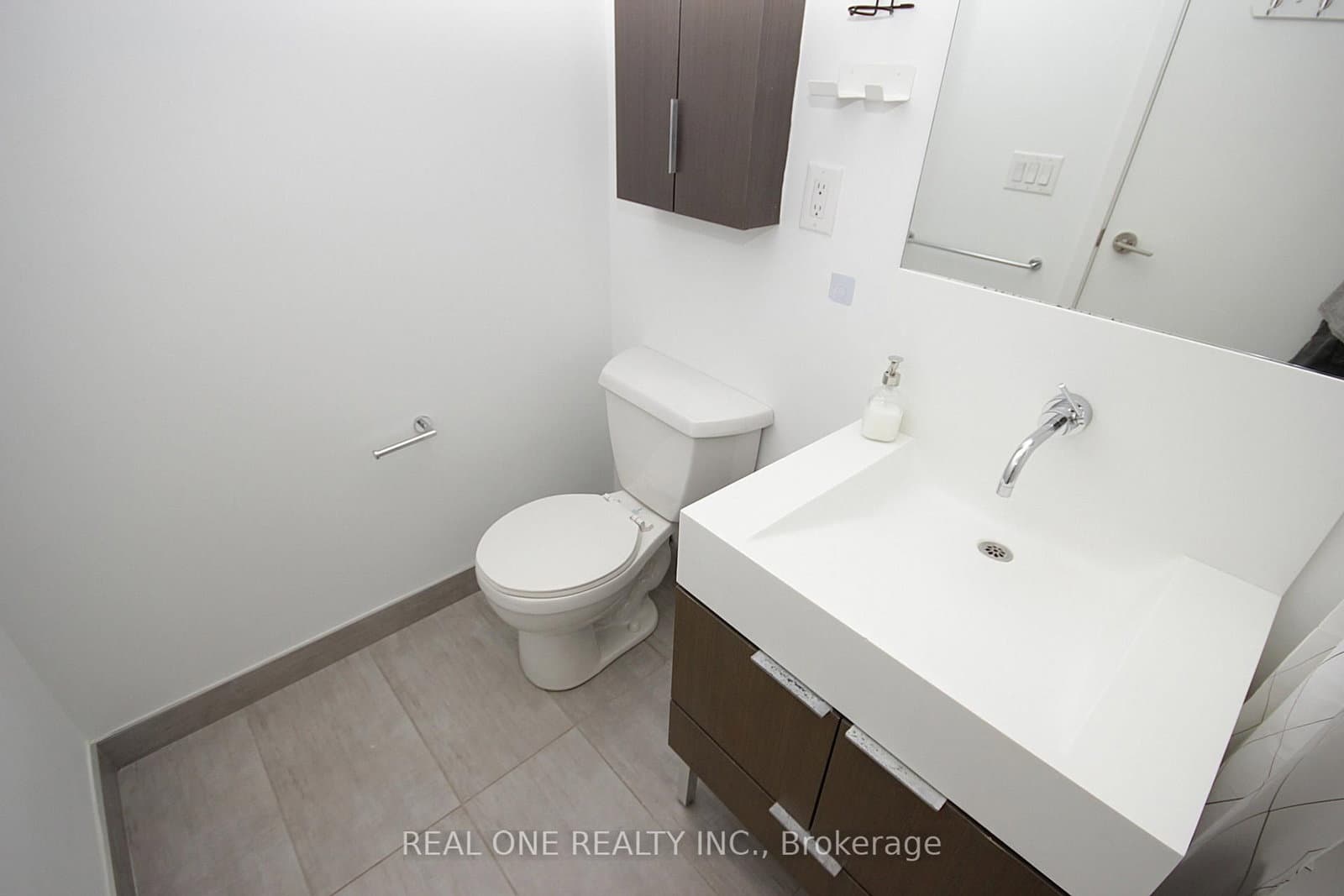 110 Charles Street E, Unit 3505 thumbnail 17