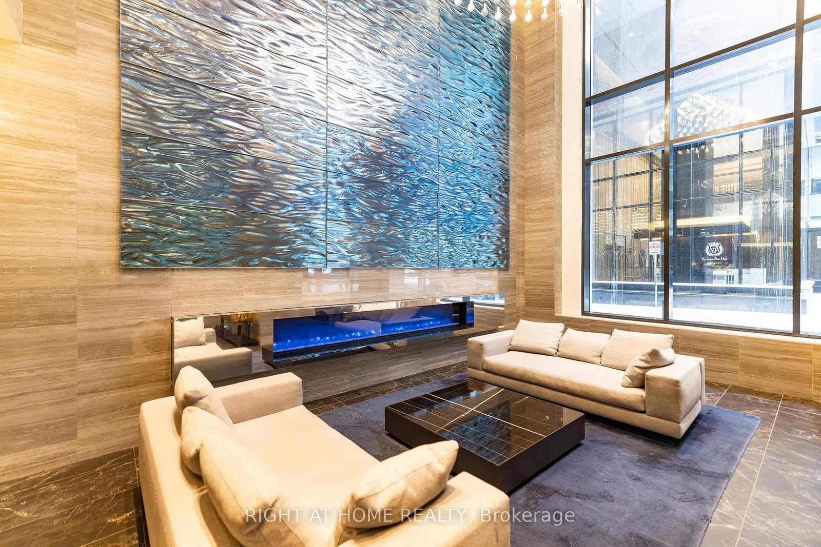 115 Blue Jays Way, Unit 3215 thumbnail 20
