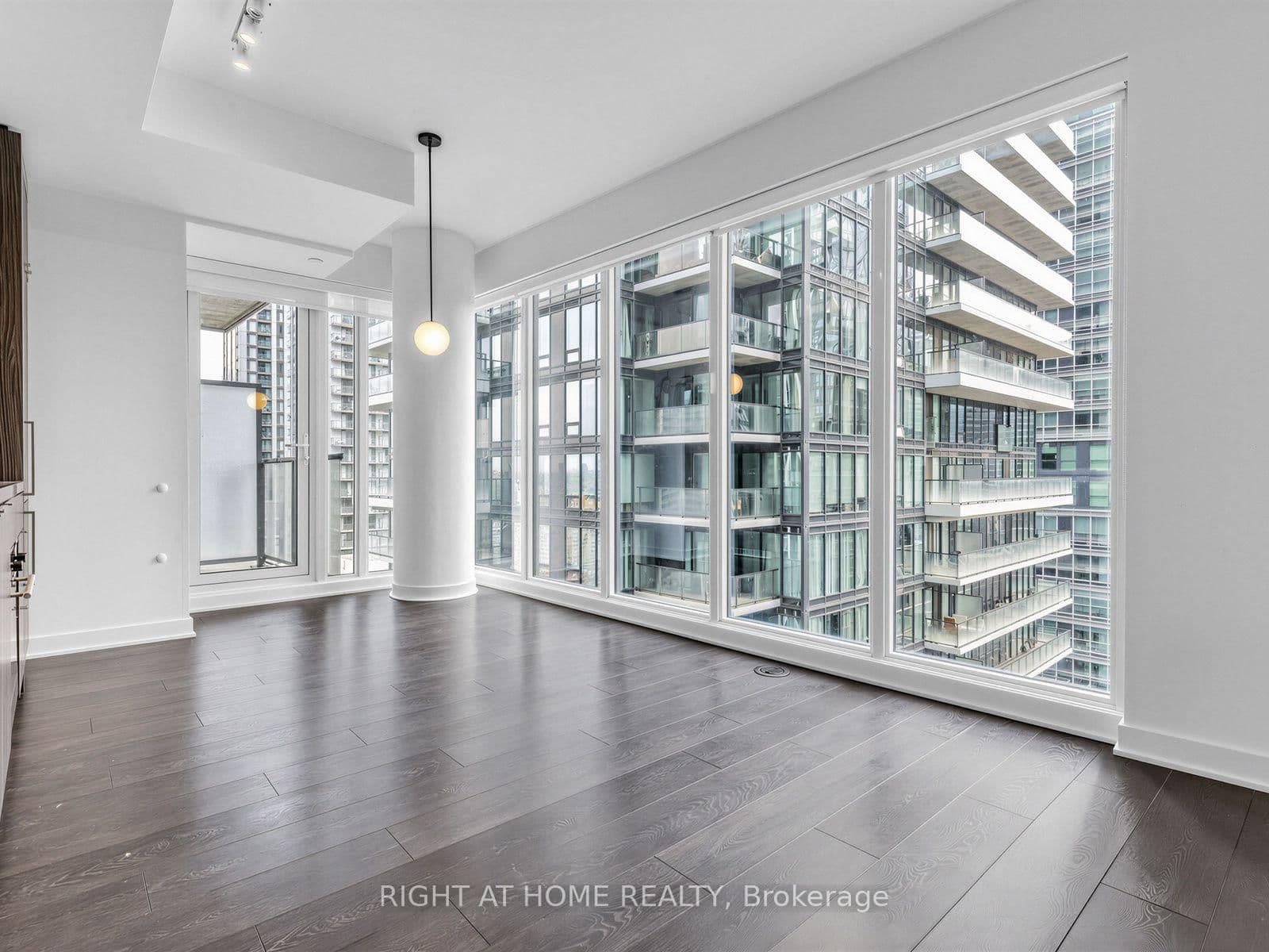 115 Blue Jays Way, Unit 3215 thumbnail 6