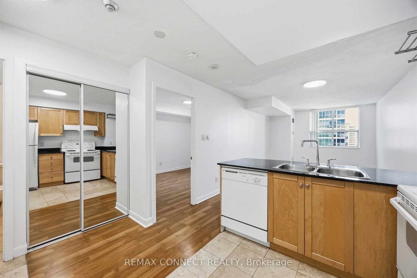 313 Richmond Street E, Unit 1254 thumbnail 16