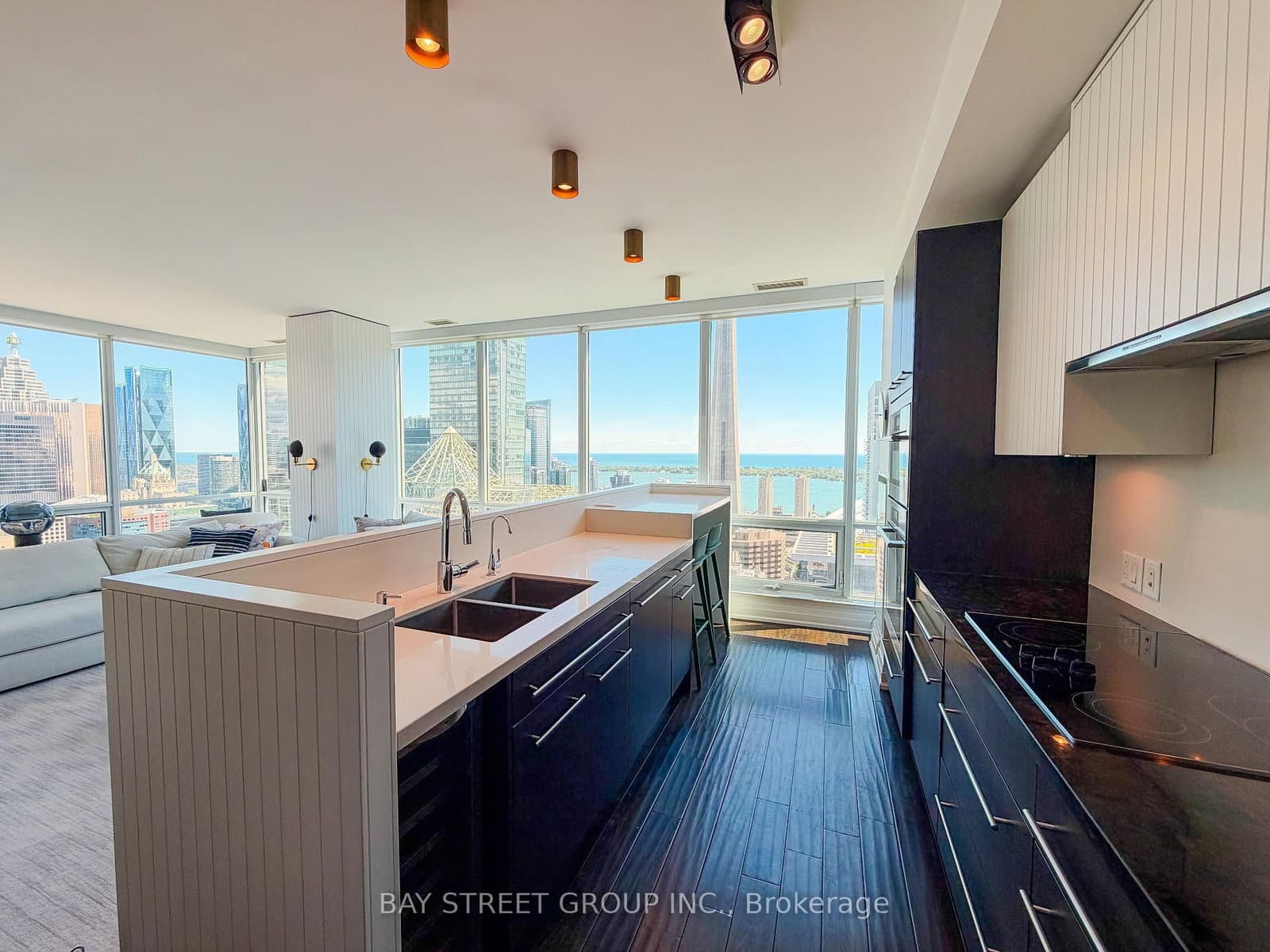 80 John Street, Unit 4011 thumbnail 10