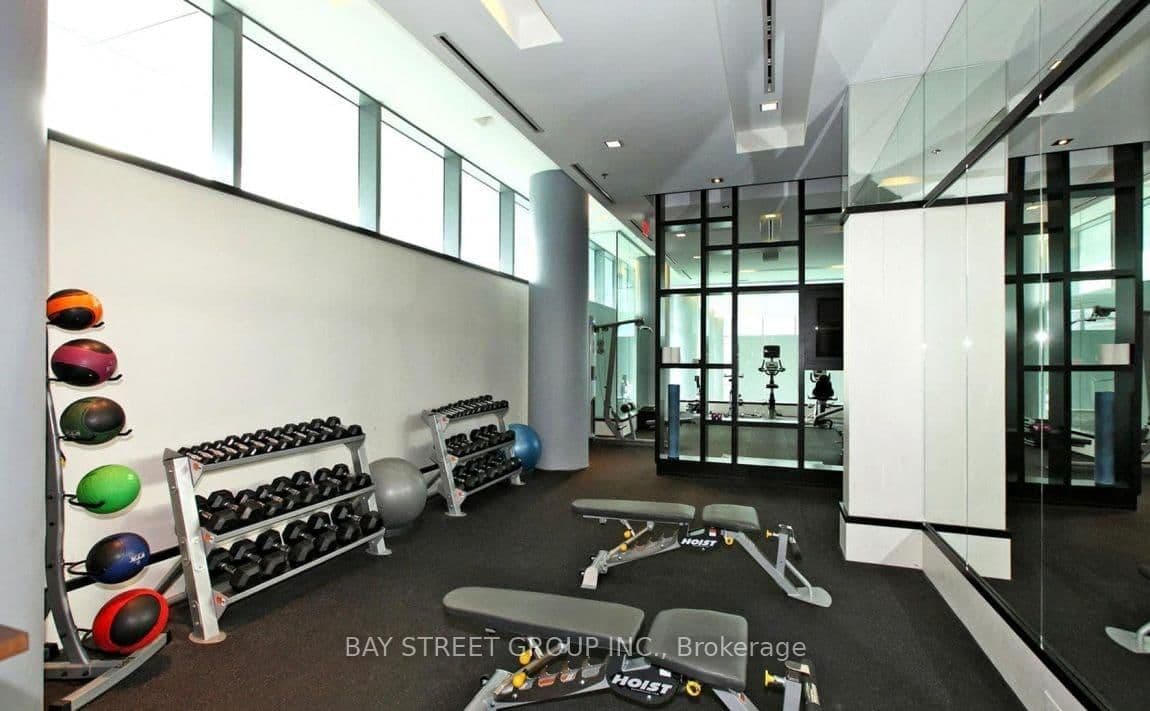 80 John Street, Unit 4011 thumbnail 24