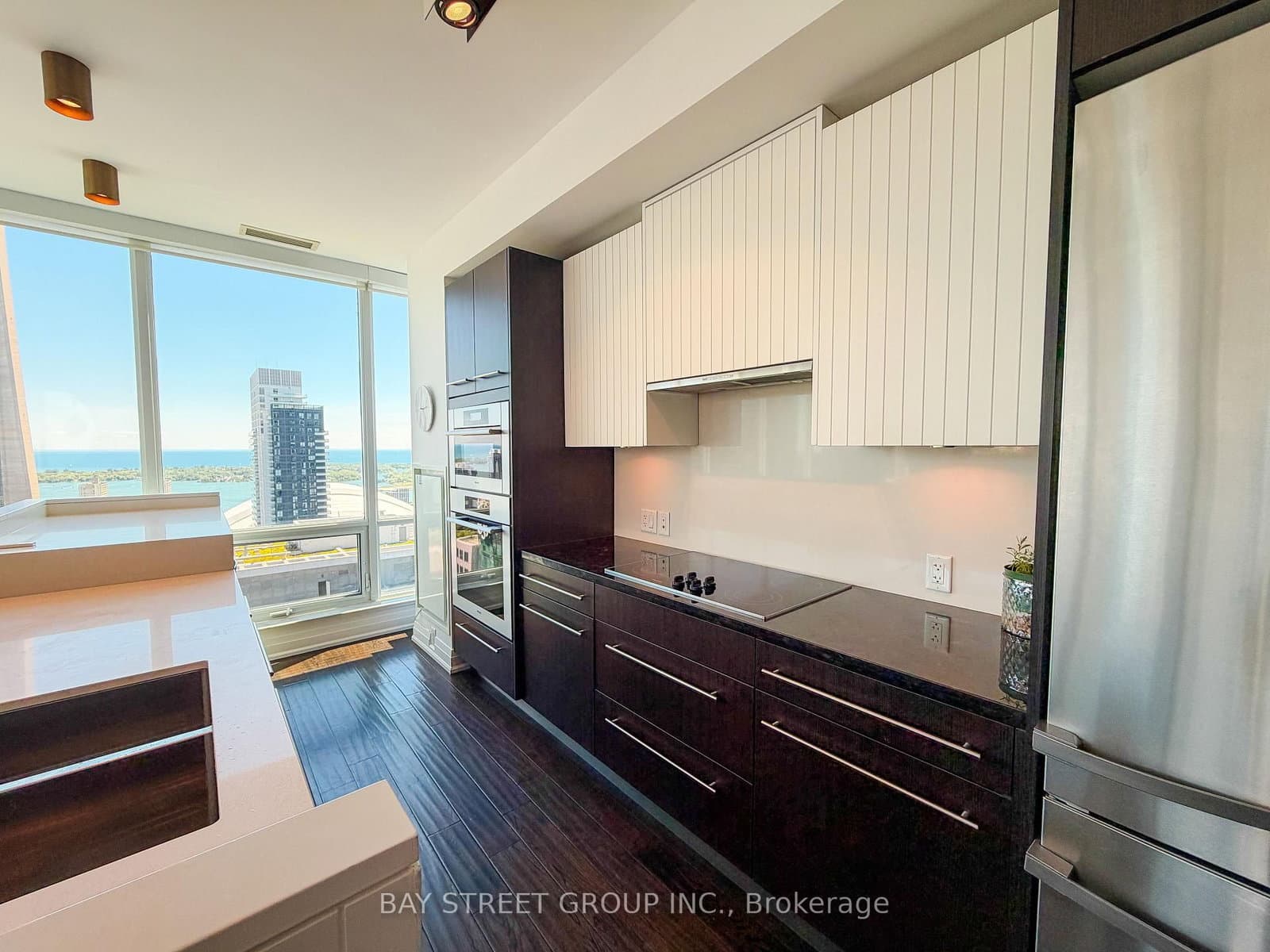 80 John Street, Unit 4011 thumbnail 8